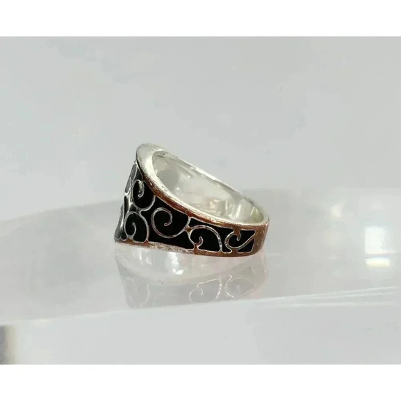 Vintage Silver Tone Enamel Swirl Design Tapered Retro Modernist Ring - Size 6.75 - Picture 6 of 7